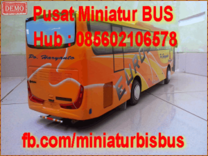 miniatur-bus-bis-372